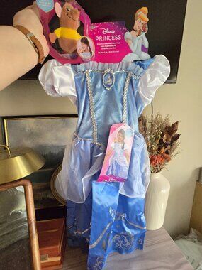 Disney Cinderella Princess dress size 4-6x with shoulder pal NWT